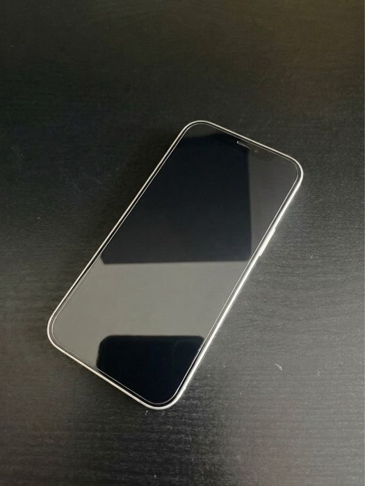 Iphone 13 128 GB Biały - Stan idealny