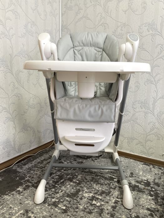 Стільчик для годування/заколисуючий центр /Carrello Cascata Ash Grey)