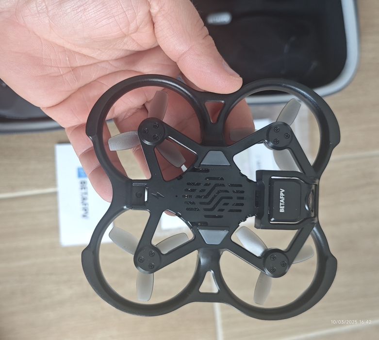 Drone BetaFPV Aquila16