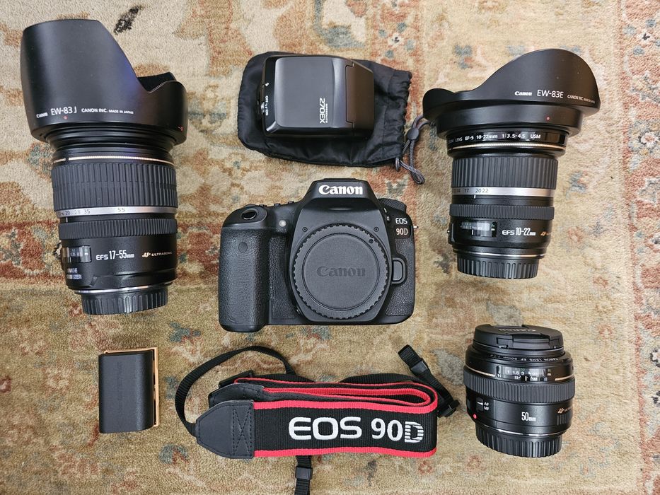Canon 90D + objetivas USM Canon 17-55 2.8 IS + EFS 10-22 + 50 1.4