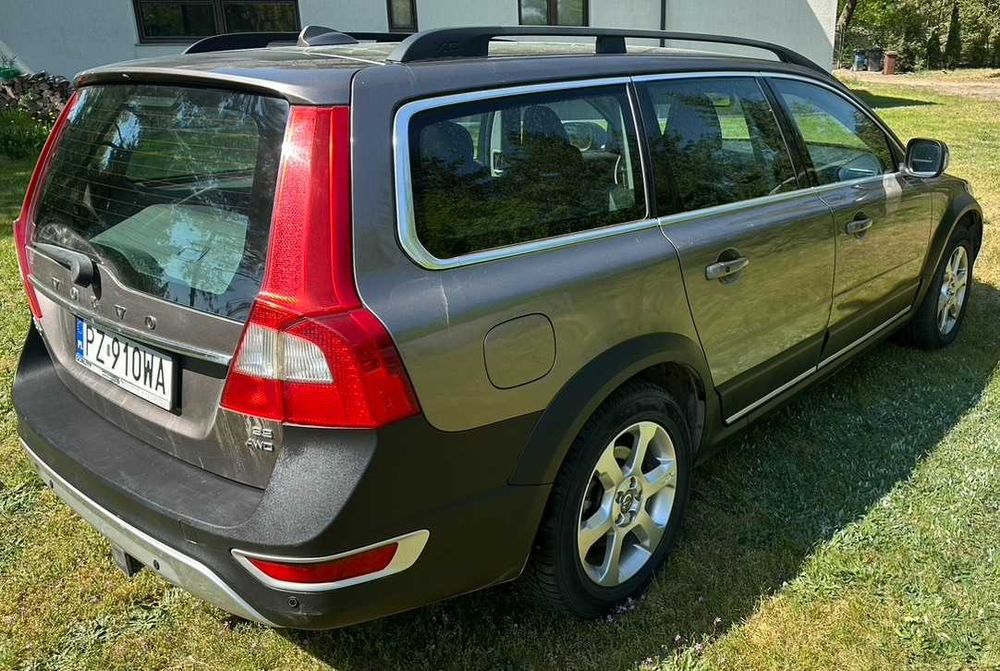 Volvo XC70 3.2 AWD z 2010 roku - LPG