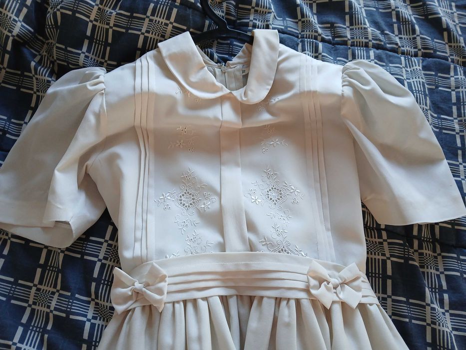 Vestido de cerimónia criança