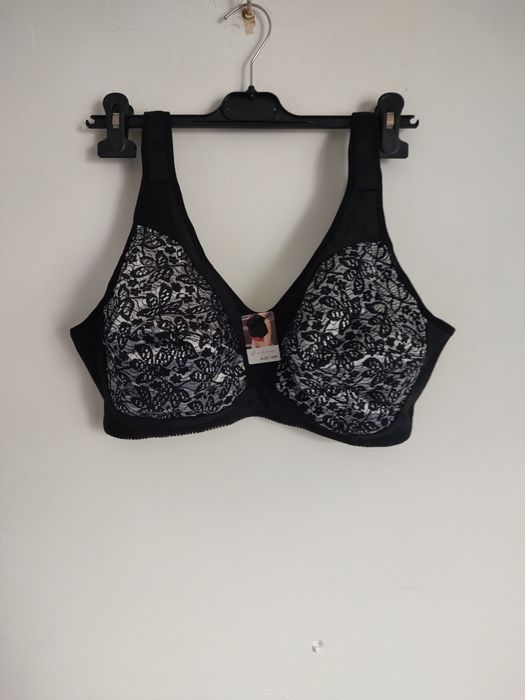 Nowe biustonosze r.z metki 100  F.i 105 E.