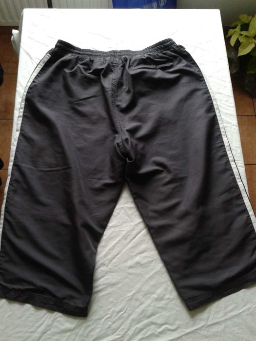 Dwie pary spodenek 3/4-Lonsdale London,rozm XXL.