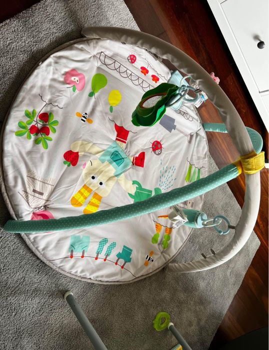 Tapete ginásio para bebés