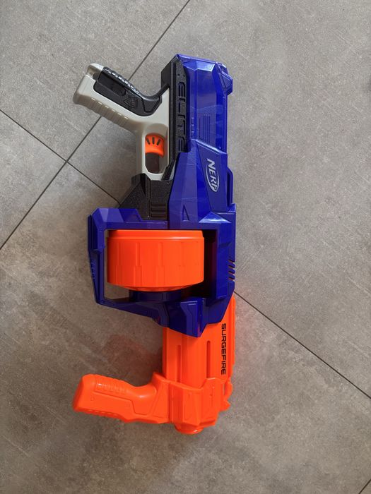 Pistolet Nerf Surgefire