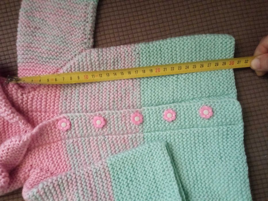 Кардіган вязаний для дівчинки 6-8 місяців