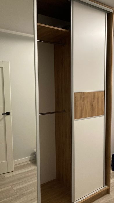 Szafa 1,8 x 2,62 m
