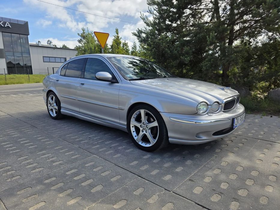 Jaguar X-Type