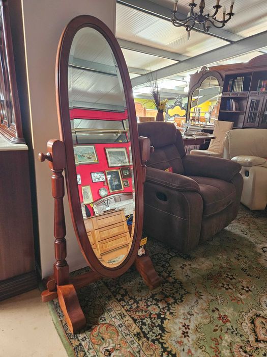 Espelho com estrutura em madeira maciça - óptim