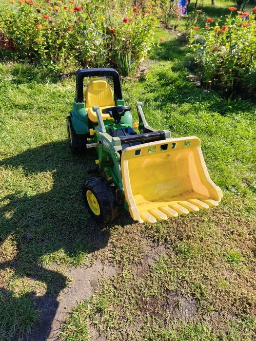 Traktor z pedałami