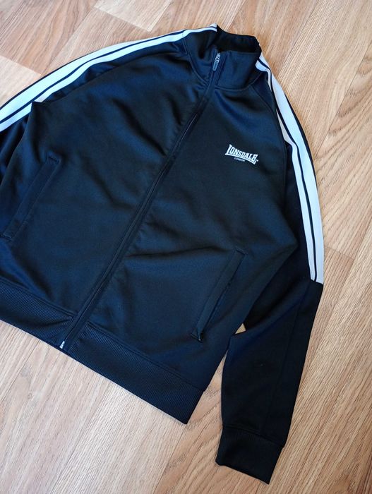 Олімпійка Lonsdale