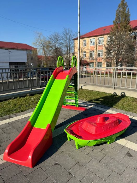 Набір для дітей будиночок гірка,пісочниця з накриттям,Будиночок,гірка