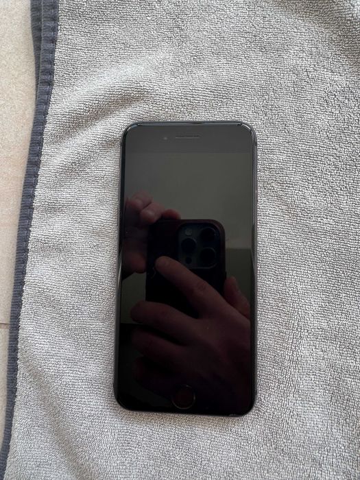 Apple iPhone 8 64GB Space Gray