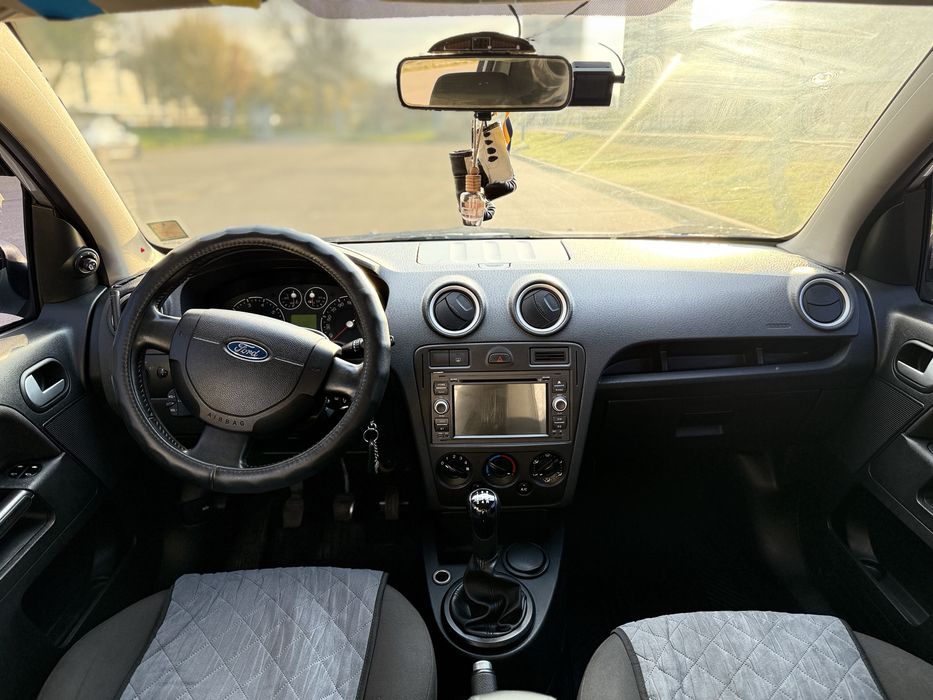 FORD FUSION 2008 VIN WF0UXXGAJU8A52474 фото оголошення 8 з 16