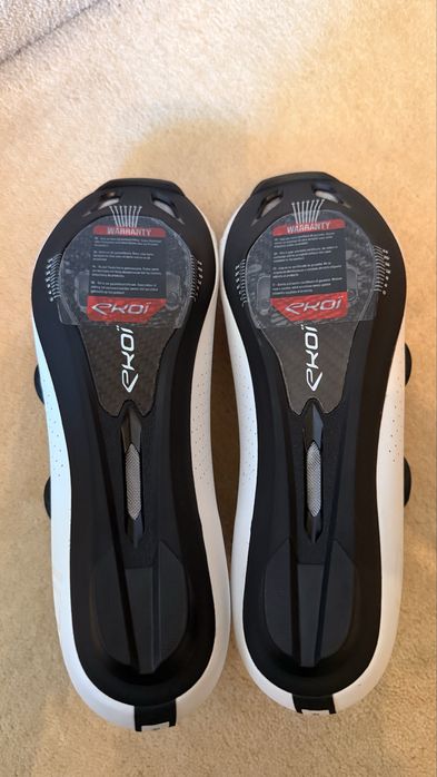 Buty szosowe rowerowe karbonowe ekoi r4