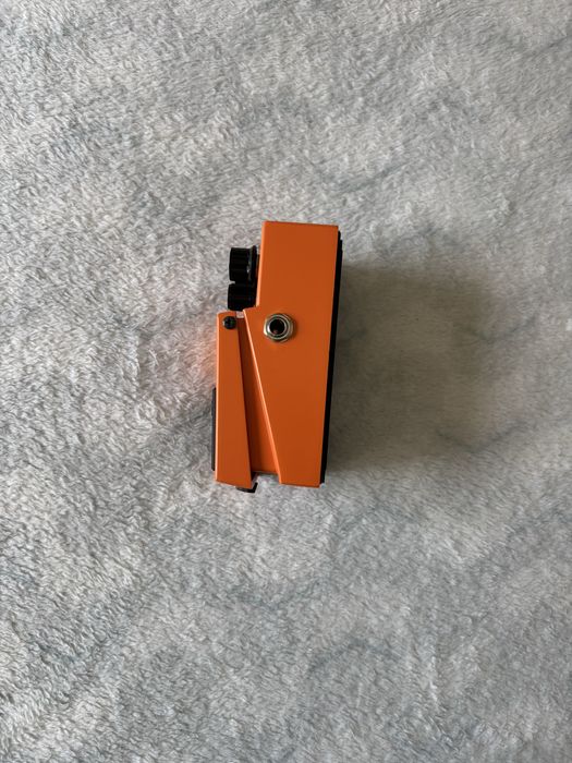 Pedal distorçao boss novo