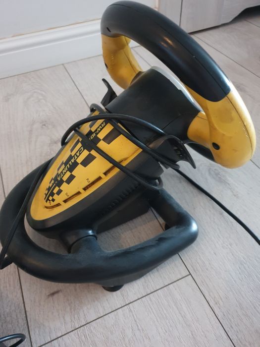 Kierownica i pedały do gier