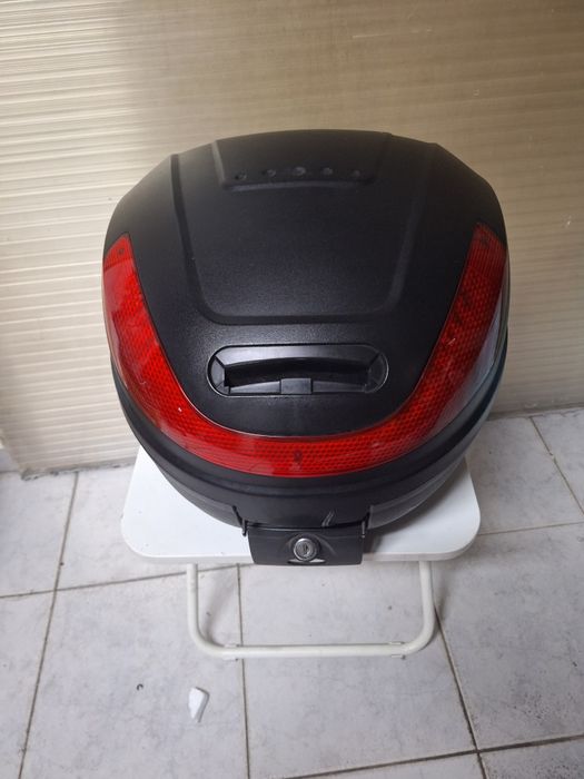 Topcase 29l  usado com suporte