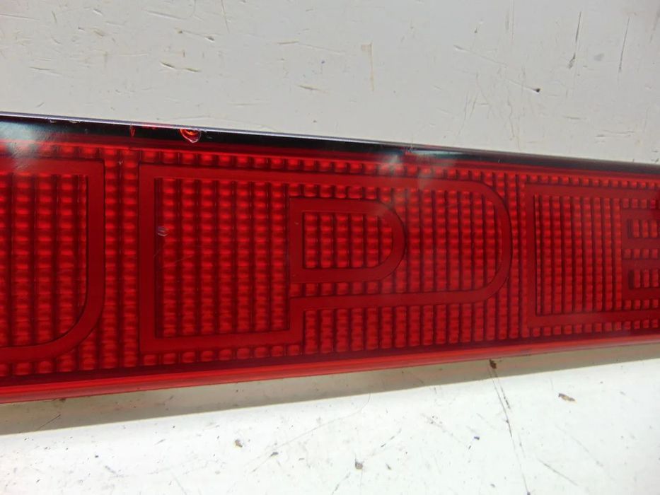 Audi Coupê GT placa refletora