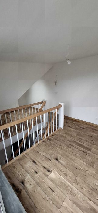 Sprzedam dwie nowe drewniane balustrady