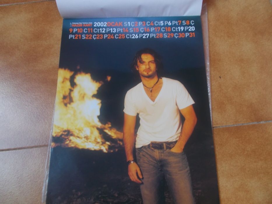 calendário de Tarkan 2002