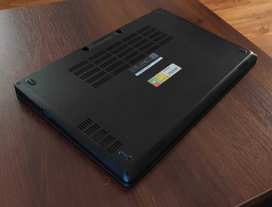 Dell E5570 15,6"FullHD/Intel i5/SSD