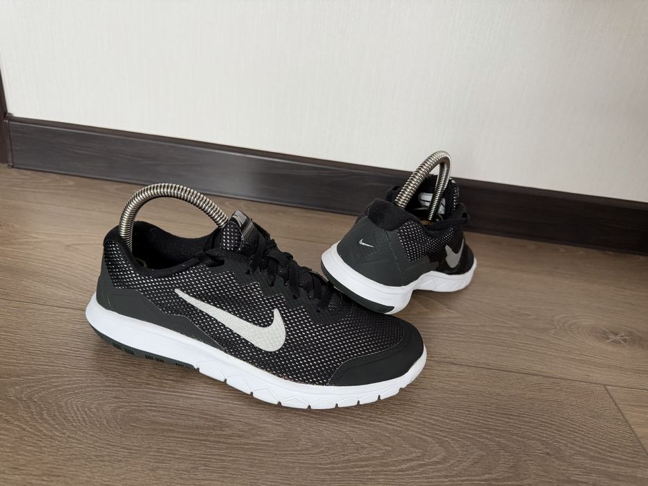 Кросівки Nike 39-40 розмір
