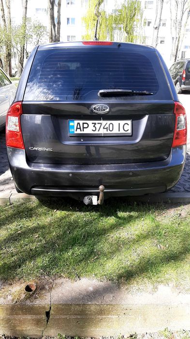 Автомобиль KIA СARENS