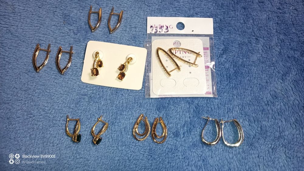 Сережки бижутерия одним лотом