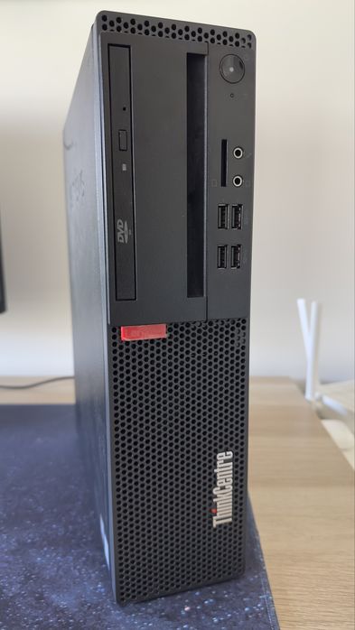 Computador Lenovo ThinkCentre M710s - Intel i7-7700
