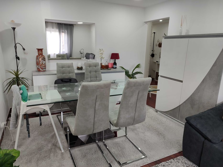 Vendo T2 Remodelado em Santo António dos Cavaleiros