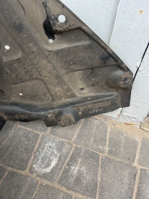 Mazda cx5 переді підкрилки.