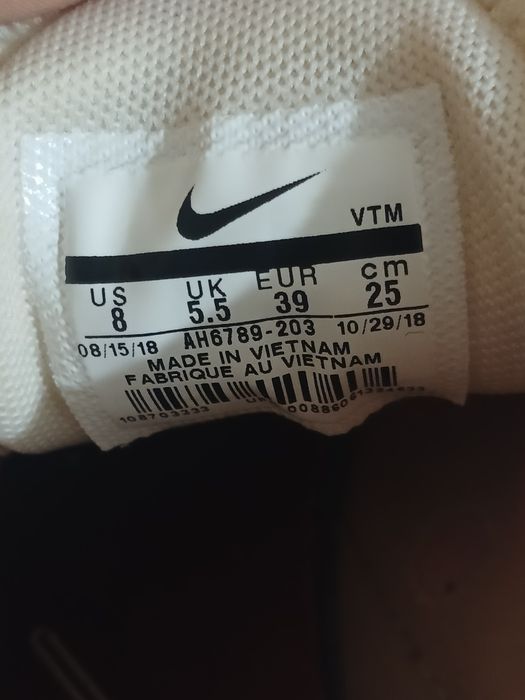 Оригінальні кросівки Nike Air Max 270 р-39