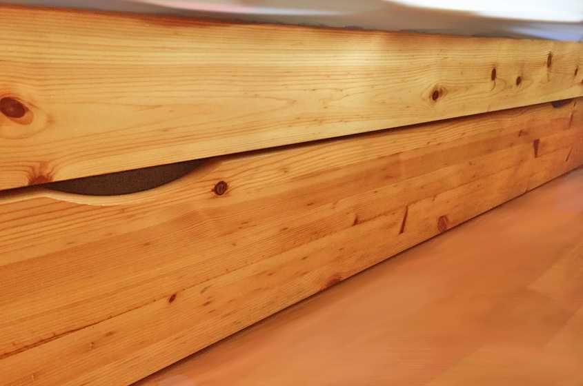 Cama de Solteiro Dupla em Madeira Maciça, como Nova