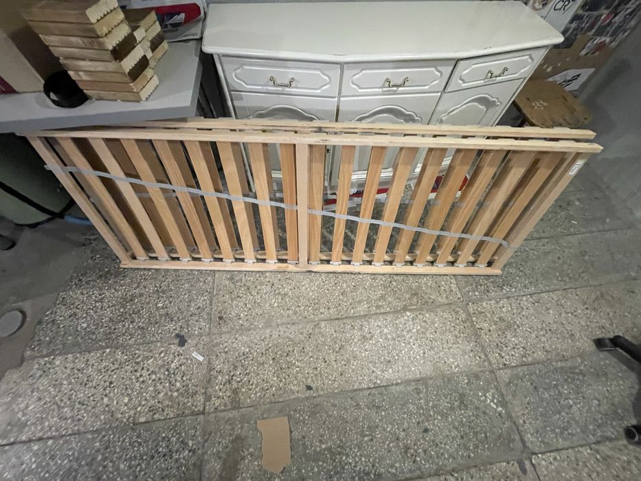 Łóżko metalowe stelaż biale Ikea Leirvik 140x200cm materac Ikea