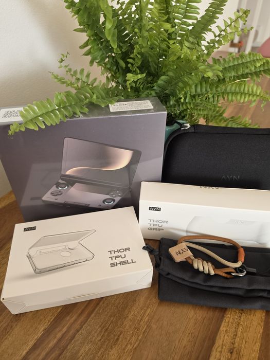 AYN Thor Pro 12 256 Nowy + oryginalne akcesoria