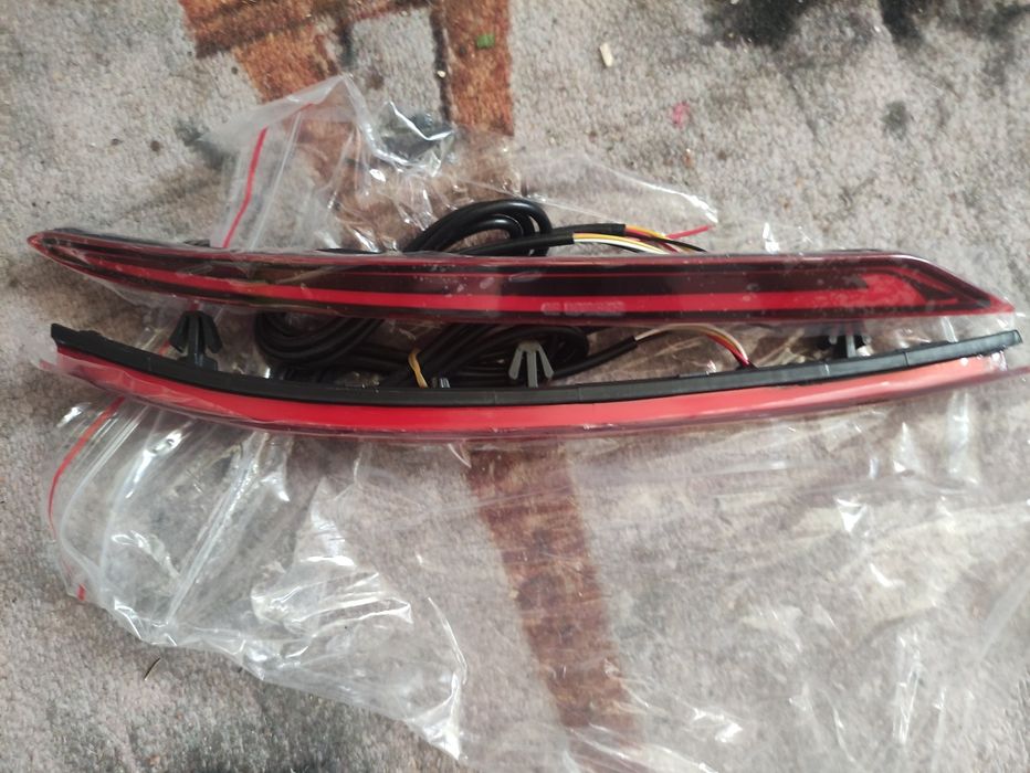 Катафоти повторювачі поворота задній бампер ford fusion ,2019  2020 2