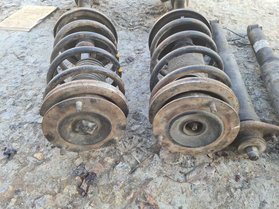 Стойки BMW e30 , ступицы,