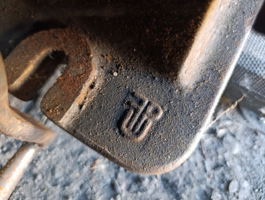 Imadło Bison  szczęka 200mm