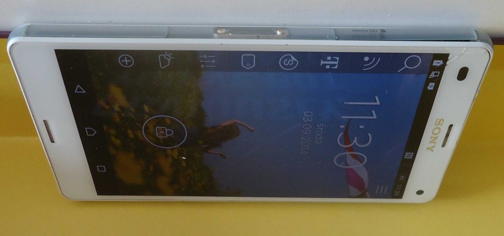 Telefon komórkowy SONY + Myszy 7szt