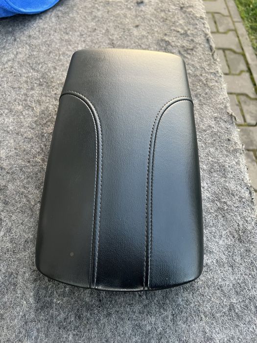 Кришка підлокітника накладка Rogue t32 14-20р оригінал