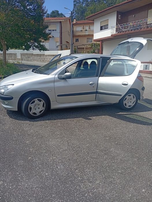 Peugeot 206 — fotografia 5