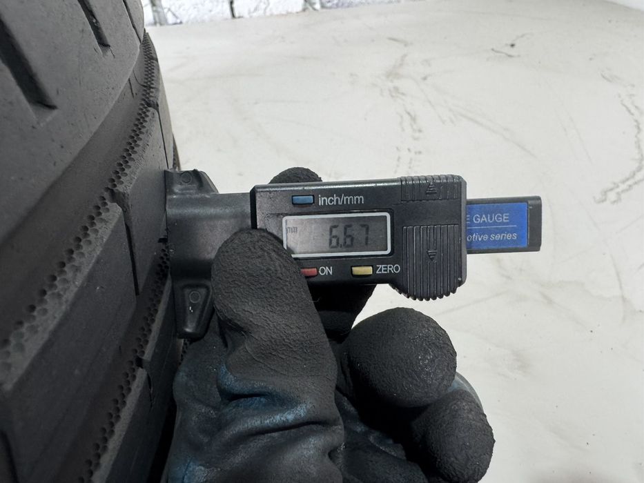 Літні шини Nokian 235/40 R18