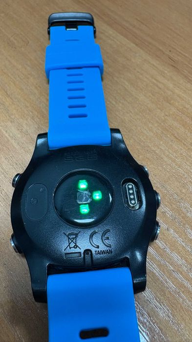 Смарт годинник Garmin Forerunner 935
