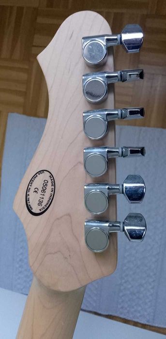 Line 6 Variax 300 - gitara modelowana