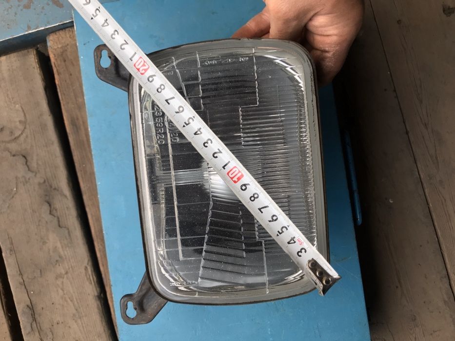 Продам фары Toyota