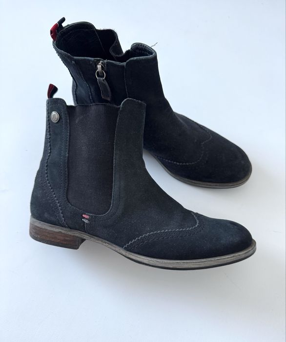 Tommy Hilfiger zamszowe botki Sztyblety