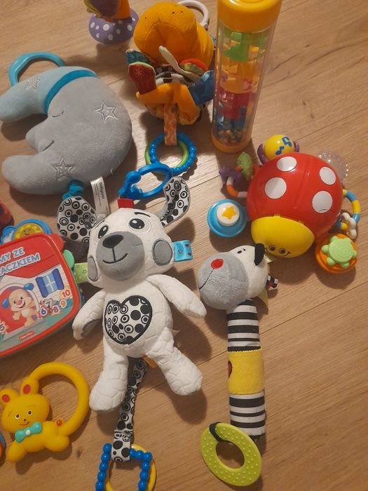 Zestaw zabawek dla niemowlaka