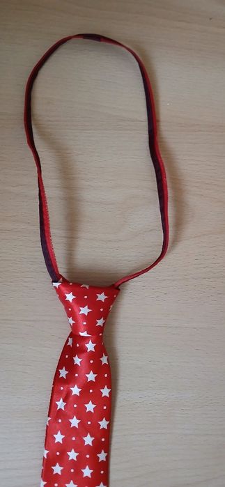 Gravata de palhaço, nova